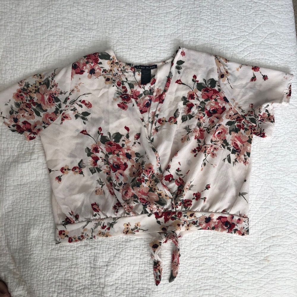 NWOT floral crop top